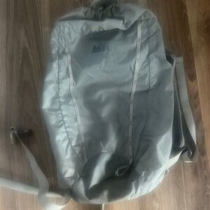 REI Light Gray Men's Daypack - Minimalist Hiking Backpack